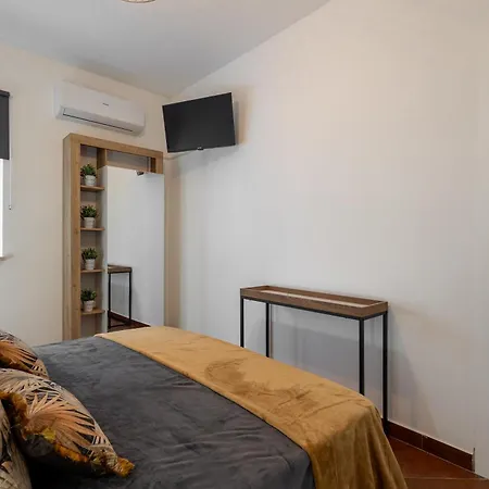 Apartment Maqueda Luxury & *