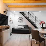 Apartamento Maqueda Luxury Suite&home *
