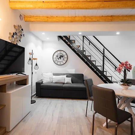 Διαμέρισμα Maqueda Luxury &