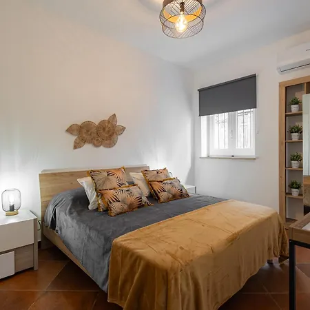 Maqueda Luxury & Διαμέρισμα